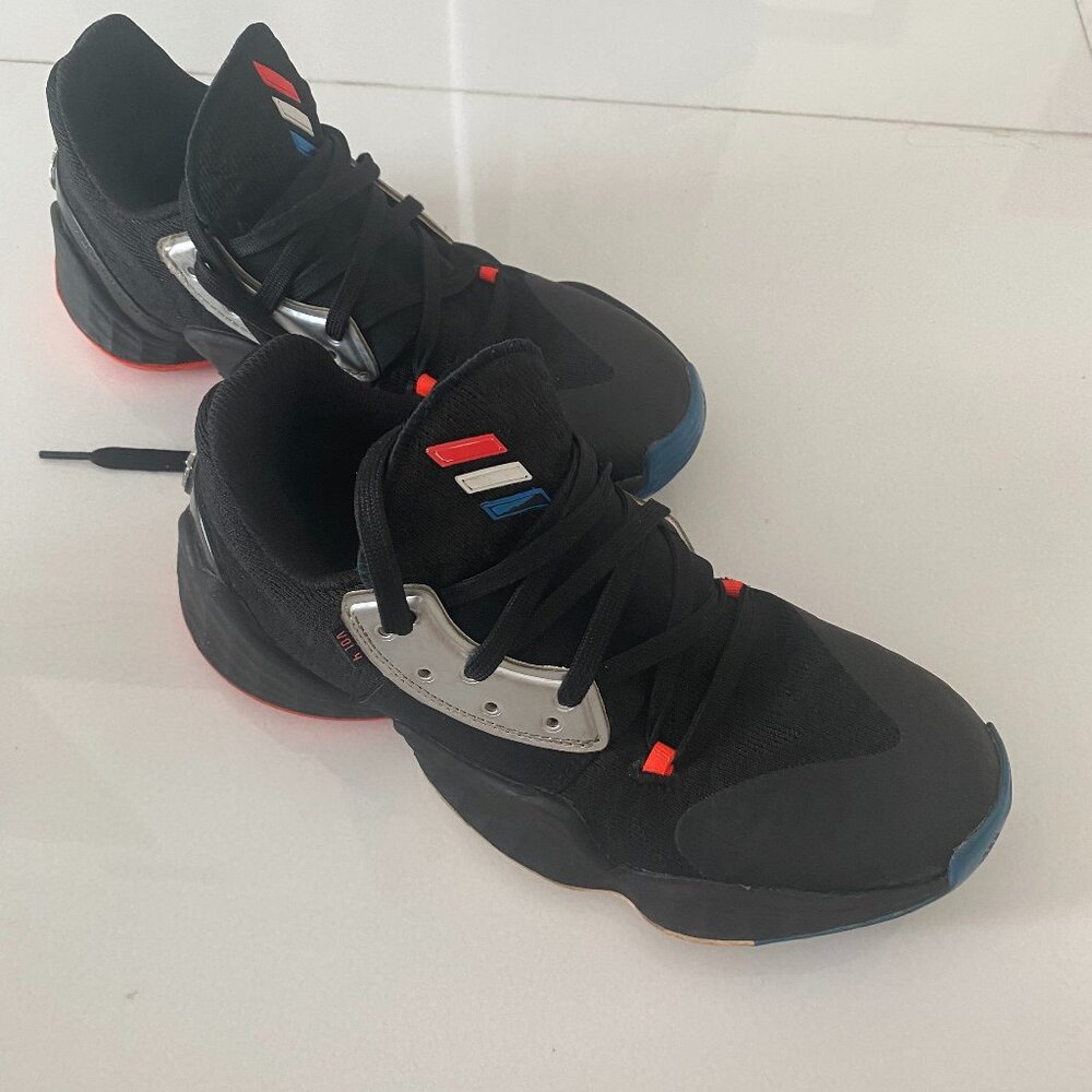 Adidas Sneakers Harden Vol. 4 Big Kids 'Barbershop'  Size 5 1/2